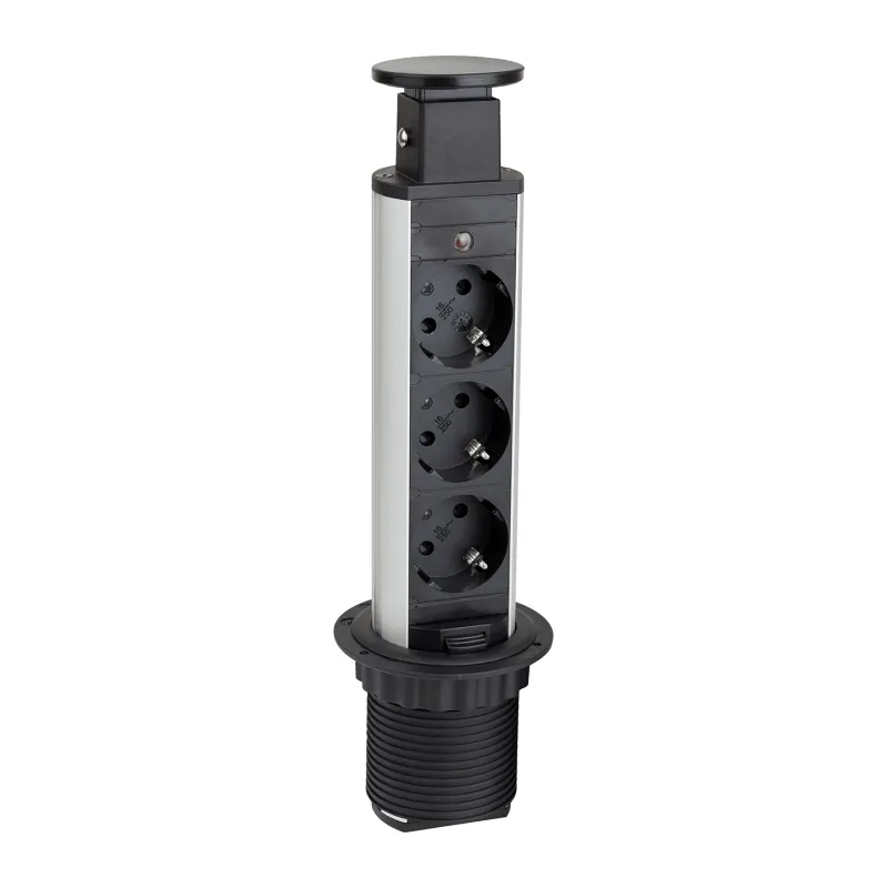 Ausziehbare Steckdose SCHUKO 3x230V / Schwarz