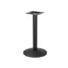 Zentrales Tischbein mit einer Höhe von 730 mm. Dank seines massiven Aussehens und seines hohen Gewichts kann es eine Tischplatte mit den Maßen 700 x 700 mm tragen und gewährleistet die Stabilität des Tisches.
Die Abmessungen des unteren Fußes betragen 430 x 430 mm. Der Durchmesser des mittleren Fußes beträgt 76 mm.