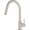 Der Franke FC 6051 Lina ist ein Einhebel-Druckmischer mit 150° Drehung und herausziehbarem Auslauf. Der ausziehbare Auslauf ist mit einem Perlator ausgestattet, der hilft, Wasser zu sparen und gleichzeitig effizientes Spülen und Waschen zu ermöglichen.
Die Armatur ist außerdem mit einem 150 cm langen, geflochtenen Brauseschlauch ausgestattet, der eine große Flexibilität in der Anwendung bietet. Die Länge der Anschlussschläuche beträgt 45 cm, was eine bequeme Installation ermöglicht.
Der Wasserdurchfluss der Franke FC 6051 Lina beträgt 9,3 l/min bei einem Druck von 3 bar. Diese Armatur bietet einen exzellenten Durchfluss und eine hohe Effizienz im Gebrauch und ist damit die ideale Wahl für Haushalte, die eine zuverlässige und effiziente Lösung für ihre Küche suchen.