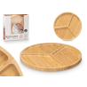 
Wir stellen Ihnen die perfekte Ergänzung für jede Küche und jedes Esszimmer vor - das 3-teilige MAESTRO Essbrett aus natürlichem Bambusholz. Dieses Produkt ist nicht nur ein gewöhnliches Brett, sondern ein Meisterwerk, das Funktionalität, Stil und Nachhaltigkeit vereint. Wenn Sie auf der Suche nach einer Möglichkeit sind, das alltägliche Essen zu einem Erlebnis zu machen, haben Sie es gerade gefunden!
1. 3 separate Fächer für maximale Vielseitigkeit
Das MAESTRO-Brett ist mit 3 praktischen Fächern ausgestattet, die es Ihnen ermöglichen, Ihre Mahlzeiten kreativ zu servieren. Kein Vermischen von Aromen mehr auf dem Teller! Jedes Fach hat seinen Platz - perfekt für Vorspeisen, Saucen, Dips, Nüsse, Obst, Käse, Desserts oder sogar Sushi. Dieser Teller ist perfekt für jeden Anlass - vom Familienessen bis zur gehobenen Party.
2. Hochwertiges Bambusholz - natürliche Schönheit und Haltbarkeit
Aus hochwertigem Bambusholz gefertigt, ist dieses Brett nicht nur schön, sondern auch extrem haltbar. Bambus ist bekannt für seine Stärke, Kratzfestigkeit und natürlichen antibakteriellen Eigenschaften. Außerdem ist es ein umweltfreundliches Material, so dass Sie mit dem Kauf dieses Brettes die Nachhaltigkeit unterstützen und die Umwelt schonen.
3. Das perfekte Design für moderne und traditionelle Innenräume
Die elegante natürliche Oberfläche in einem warmen Holzton macht dieses Brett zu einer vielseitigen Ergänzung, die in jede Wohnung passt. Egal, ob Sie eine moderne, minimalistische Küche oder ein rustikales Esszimmer haben, das MAESTRO-Brett wird zum Blickfang auf Ihrem Tisch.
4. Kompakte Größe - großes Fassungsvermögen
Mit seinen Maßen von 30 x 1,7 x 30 cm bietet das Brett viel Platz für kreatives Servieren und ist dennoch kompakt genug, um bequem auf Ihren Tisch oder Ihre Küchentheke zu passen. Es ist leicht, einfach zu transportieren und ideal für den Einsatz zu Hause, bei einem Picknick oder einer Grillparty.
5. Einfach zu pflegen und langlebig
Bambusholz ist sehr pflegeleicht. Waschen Sie es nach dem Gebrauch einfach mit warmem Wasser und einem milden Reinigungsmittel ab. Mit der richtigen Pflege hält ein MAESTRO-Brett jahrelang und sieht immer noch wie neu aus.
6. Das perfekte Geschenk für jeden Feinschmecker
Sie suchen nach einem originellen Geschenk für Feinschmecker? Die MAESTRO-Platte ist die perfekte Wahl! Es ist ein praktisches, stilvolles und durchdachtes Geschenk, das jeden begeistert - vom kulinarischen Enthusiasten bis zum Profikoch.