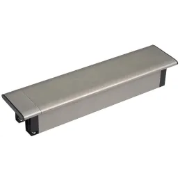 SLIM BOX SCHUKO 3-fach Steckdosenleiste für den Innenbereich 230V + USB / Edelstahl