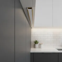 Aluminiumleiste ZARIA für LED-Beleuchtung mit milchiger Abdeckung / Gold
