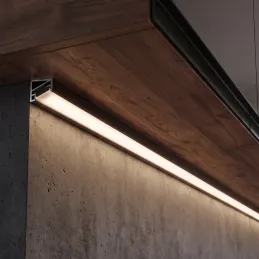 Eckiges Aluminiumprofil ZARIA für LED-Beleuchtung mit milchiger Abdeckung / Schwarz matt
