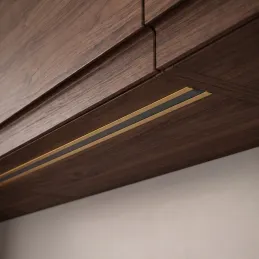 ZARIA Aluminium-Abdeckleiste für LED-Beleuchtung mit schwarzer Abdeckung / Gold