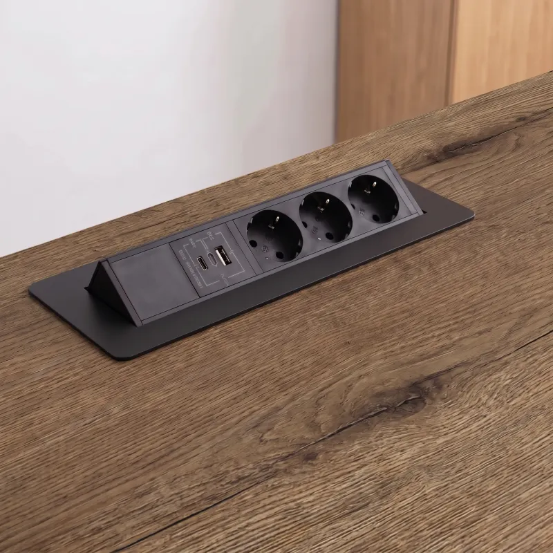 Ausklappbare Steckdose AMBIENTE SCHUKO 3x230V + USB A-C / Schwarz matt