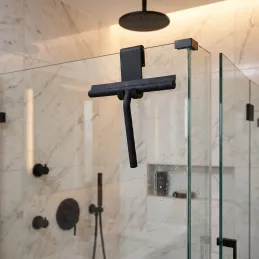 Wasserschaber mit Halterung für Glaswand / Schwarz