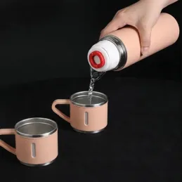 Design-Thermosflasche mit 3 Bechern 400 ml / Rosa