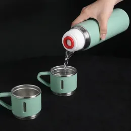 Design-Thermoskanne mit 3 Bechern 400 ml / Grün