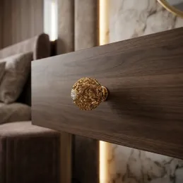 Knopfgriff AMADEUS / Glänzendes Gold mit Kristall